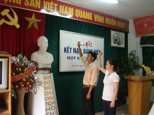 Chi bộ Điện lực Phù Yên với công tác phát triển Đảng
